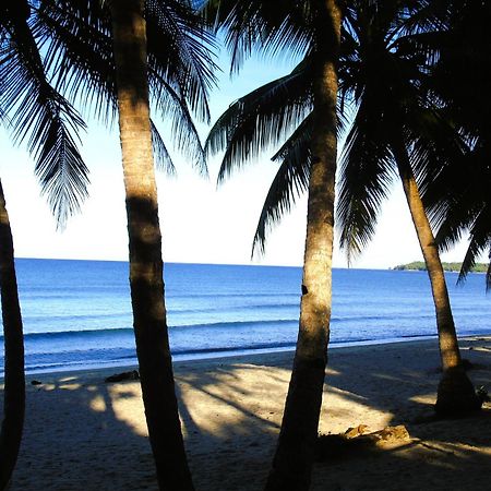 Phaidon Beach Resort Pandan Exterior foto