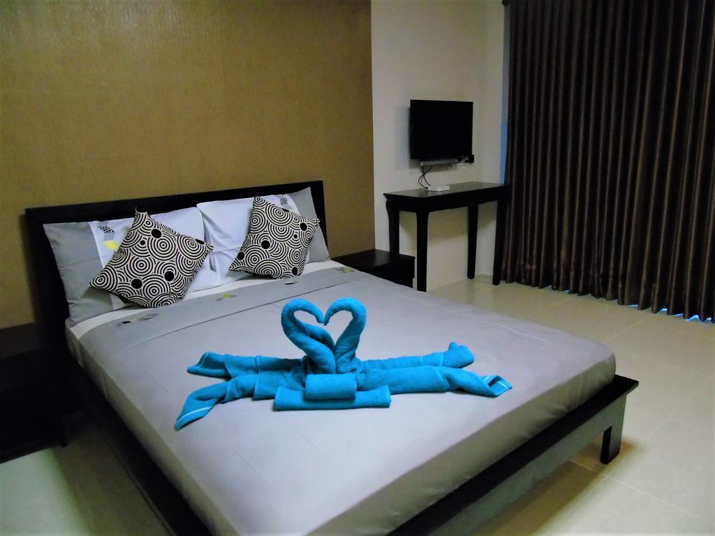 Phaidon Beach Resort Pandan Exterior foto